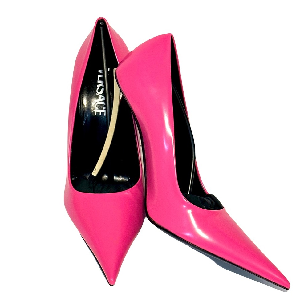 As seen on Paris Hilton. Versace Pink Lemon Pumps 37.